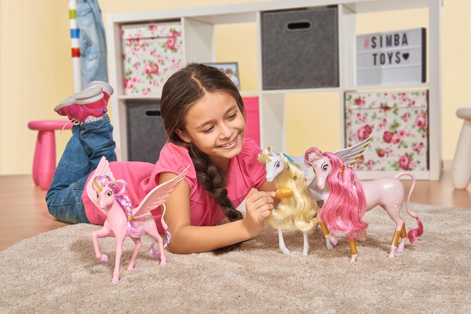 Simba 109480092 - Mia and Me Unicornio Kyara, con alas móviles, pinzas para el pelo y cepillo para peinar, 20 cm, a partir de 3 años, rosa Naty Shop Muñecas