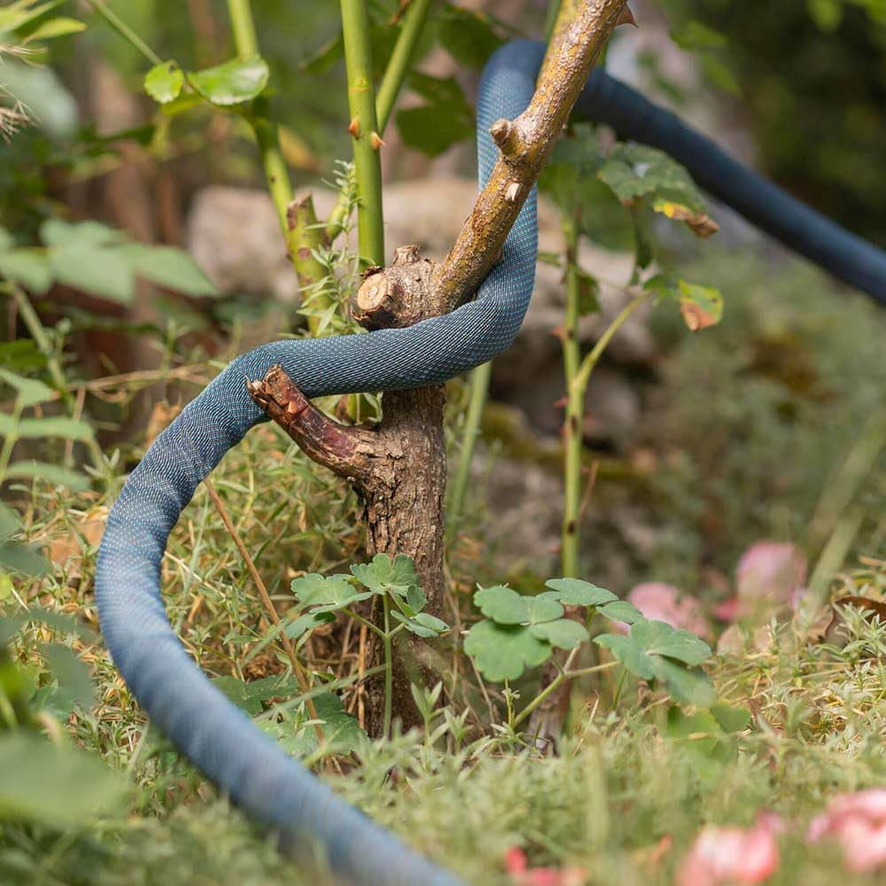 Gardena Liano Xtreme juego de 1/2 pulgada, 15 m: Manguera de jardín textil extremadamente robusta con manguera interior de PVC liviana y resistente a la intemperie (18465-20)