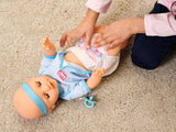 Simba 105030044 - Muñeco Recién Nacido - Niño, Muñeco Completo de Vinilo con Ojos para Dormir, Función para Beber y Mojar y Accesorios, 8 Piezas, 43cm, Muñeco Bebé, Edad 3+