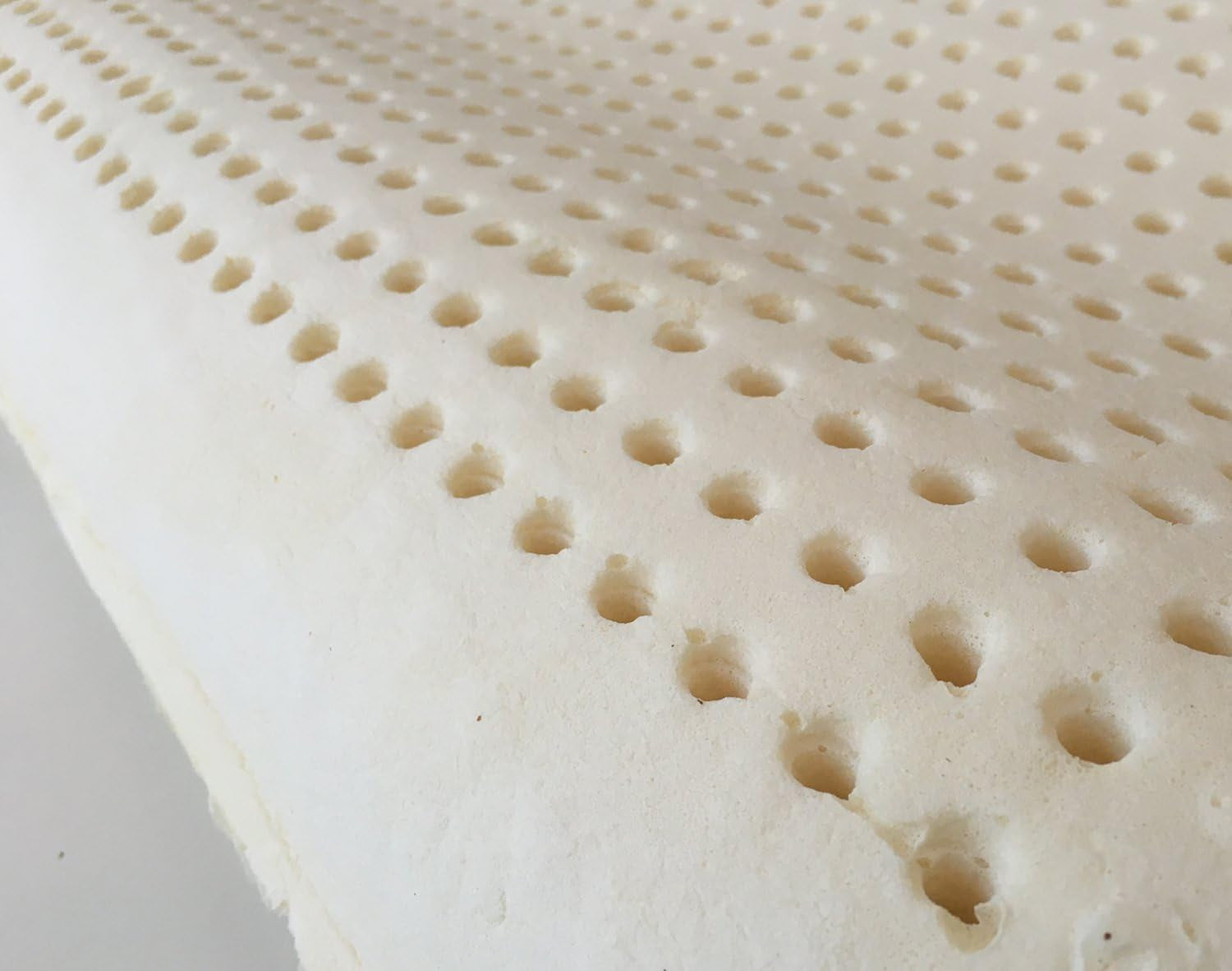 Almohada de látex natural Modelo Doble Onda - Almohada de látex perforada Ultra transpirable Recuperación natural y saludable - Máximo confort Ergonómico Antibacteriano - 100% Made in Italy Almohadas estándar Naty Shop
