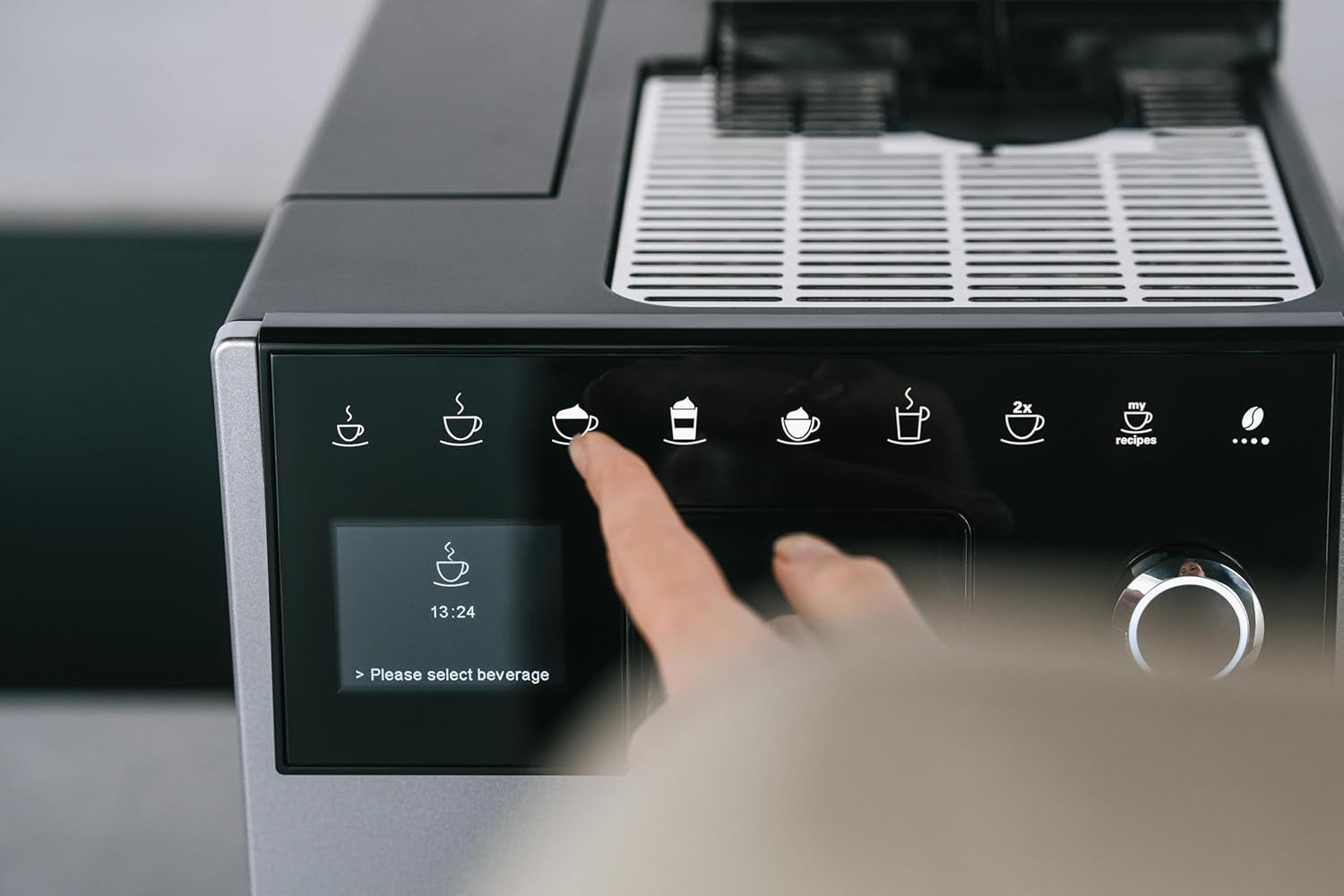 Melitta CI Touch: cafetera espresso totalmente automática con sistema de leche, cafetera espresso con molinillo de café integrado y espumador de leche, p. para espresso o capuchino, plateado