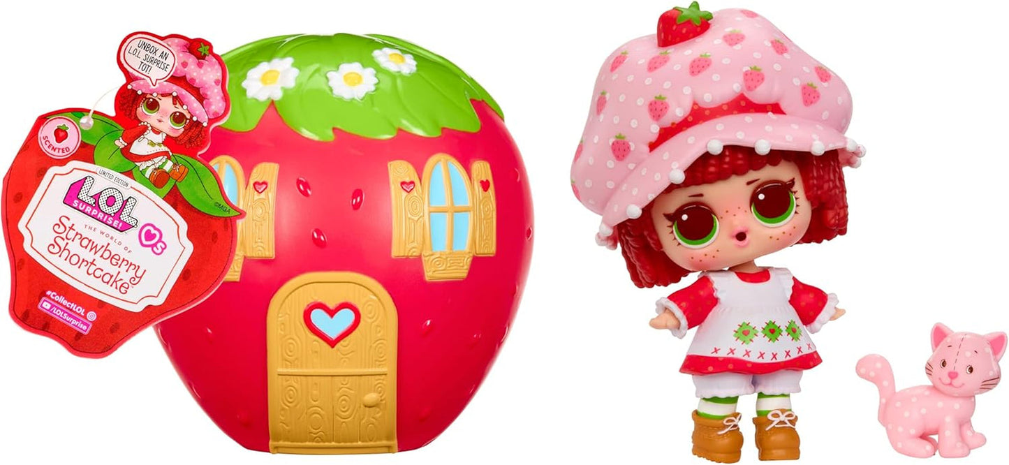 Jajaja ¡Sorpresa! Loves Strawberry Shortcake Tots - Muñecas perfumadas coleccionables con 7 sorpresas, mascota, moda, zapatos, sombrero, juego con casa convertible de Strawberry Shortcake, a partir de 4 años