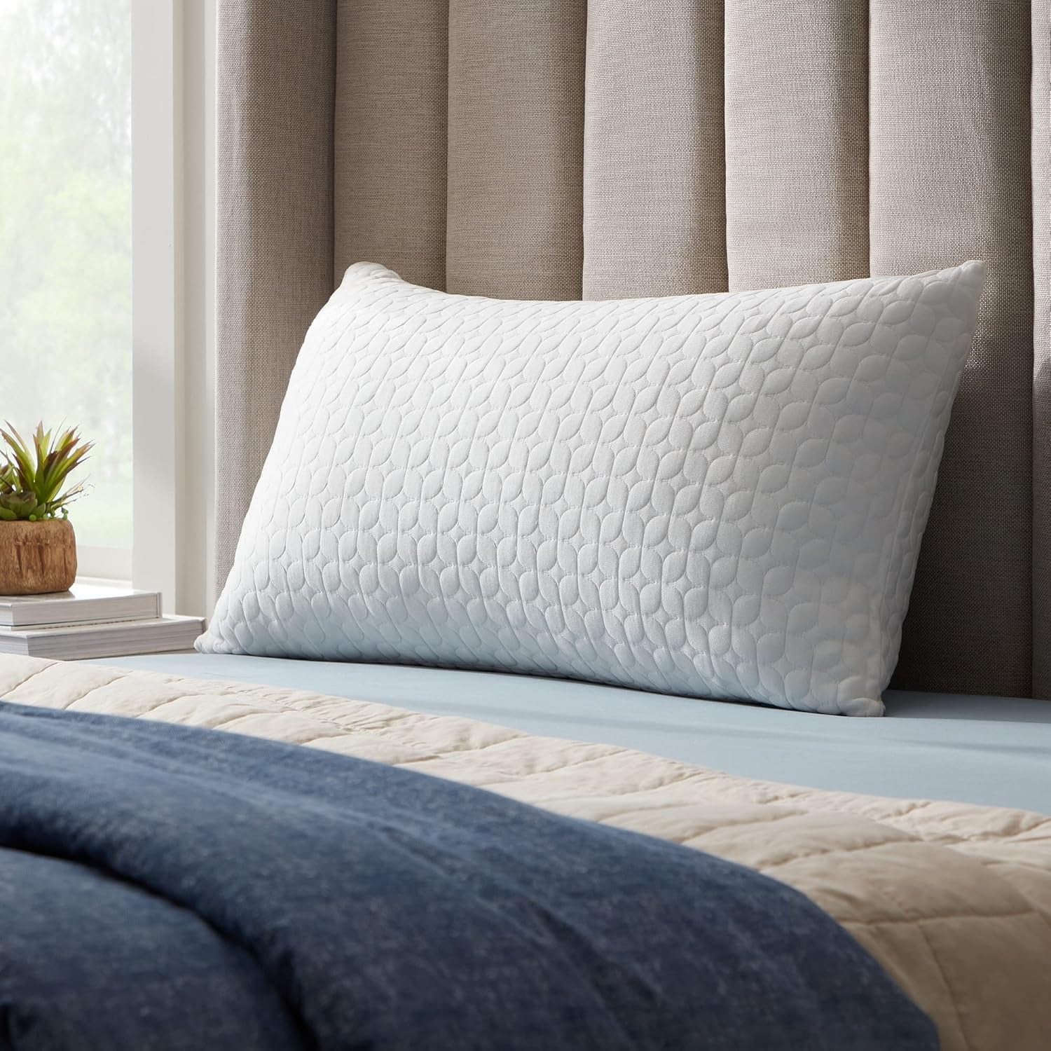 LUCID pillow 40 X 80 cm with hybrid filling of shredded memory foam and microfiber - removable, adjustable filling - washable cover - for side, back and stomach sleepers Naty Shop standard pillows 40 X 80 Cm