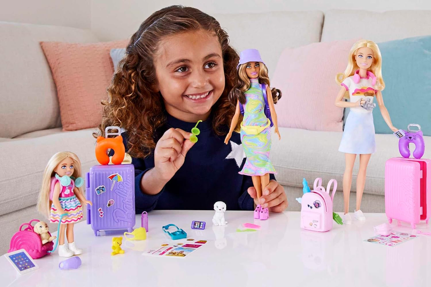 Barbie Toy Muñeca Chelsea y Accesorios Set de Viaje para Perros 6 Piezas Incluye Soporte para Perros HJY17 Naty Shop Dolls