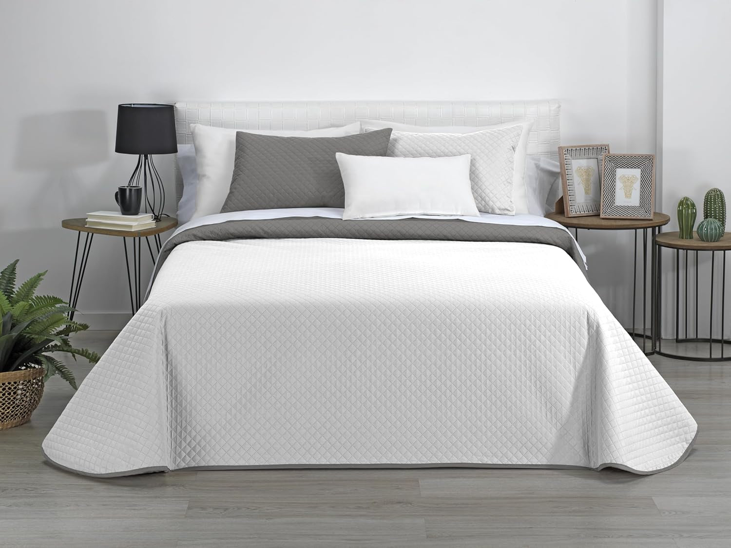 Estoralis | AVA | Colcha boutique reversible | Para todas las estaciones | Color - Blanco/Gris pardo | Para Cama 180 Cm. (270 X 270 Cm. Ancho X Alto) | Edredón acolchado Edredones y colchas Naty Tienda