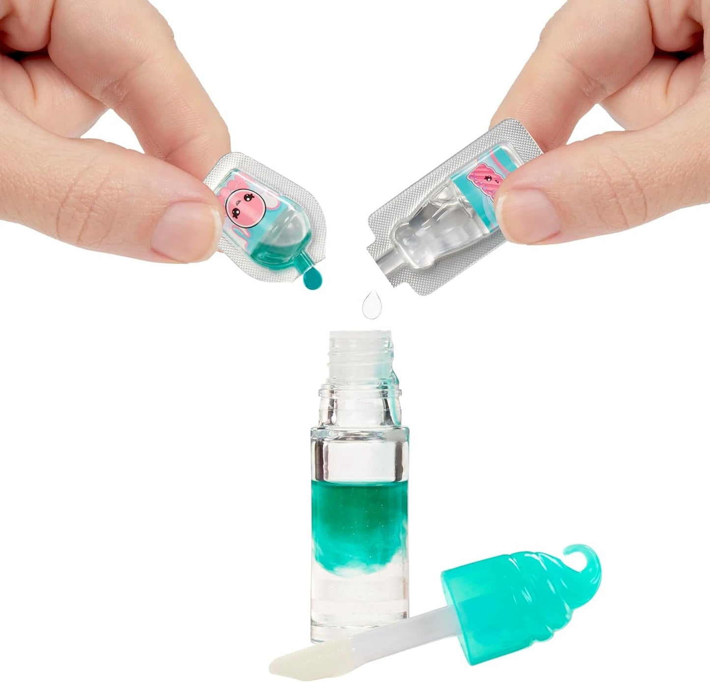 Yummiland Muñeca de brillo labial – Susie Sour Straw – Incluye kit de brillo labial DIY, apto para mayores de 4 años, Serie 2