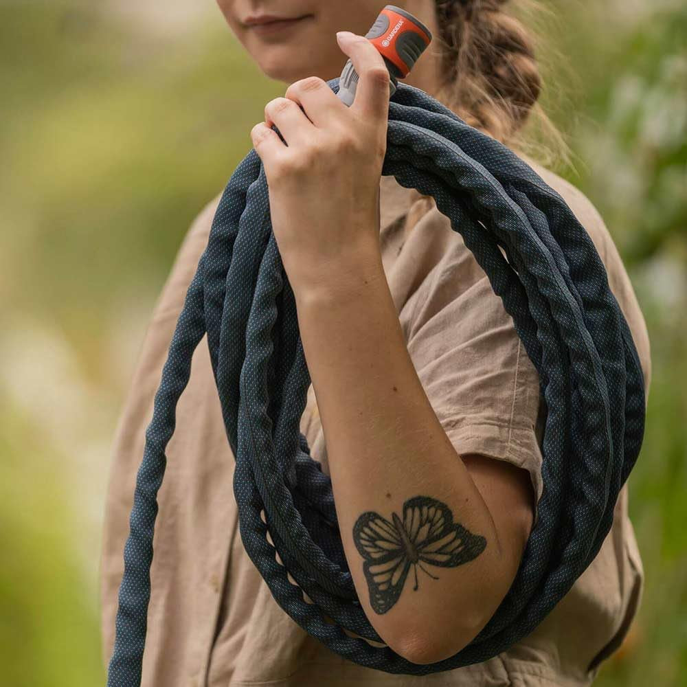 Gardena Liano Xtreme juego de 1/2 pulgada, 15 m: Manguera de jardín textil extremadamente robusta con manguera interior de PVC liviana y resistente a la intemperie (18465-20)