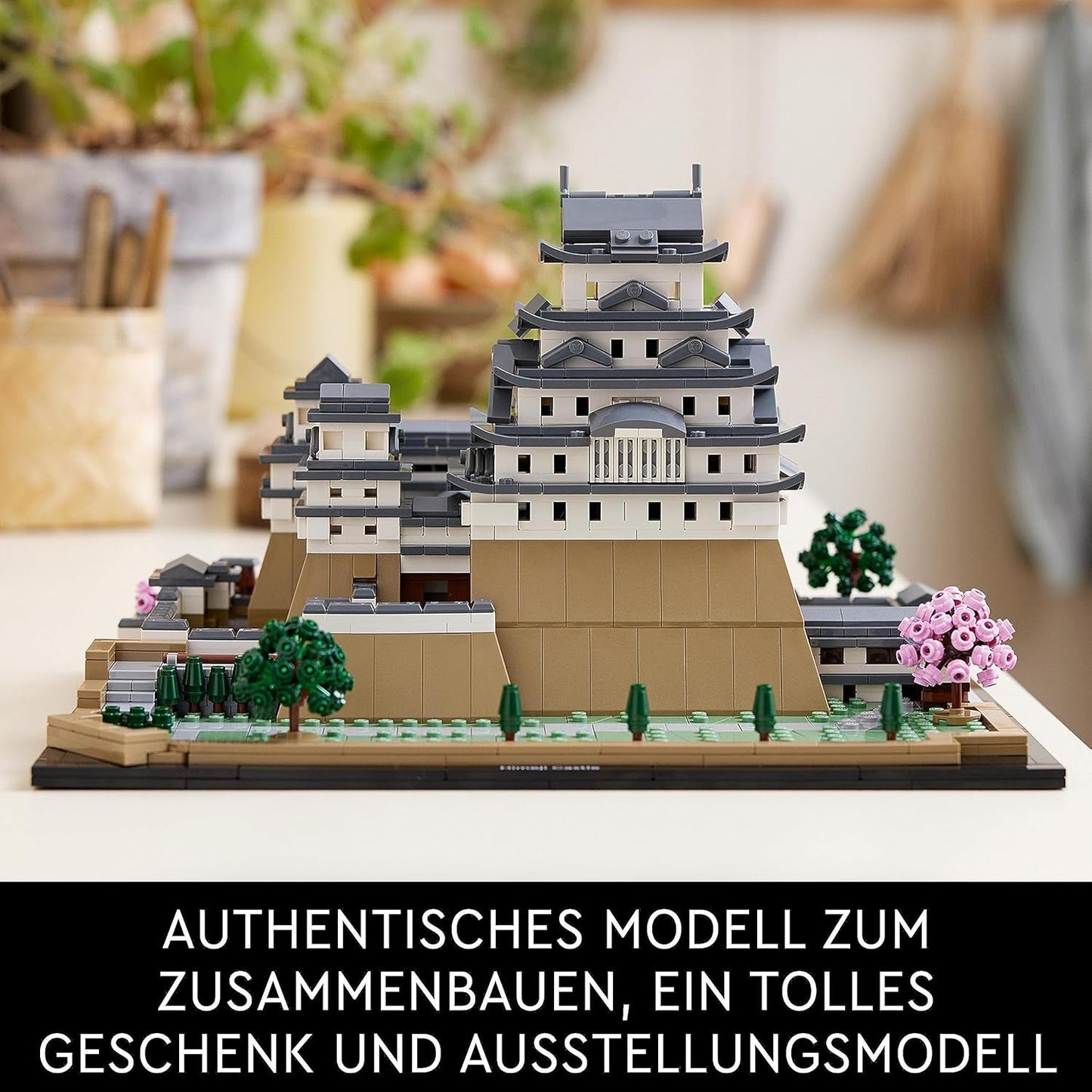 LEGO Architecture Castillo Himeji, kit de modelo para adultos, colección Landmark, set de abanicos de jardinería creativa y cultura japonesa con cerezo en flor, regalo para él y ella 21060 Juegos de construcción Besuche den LEGO-Store
