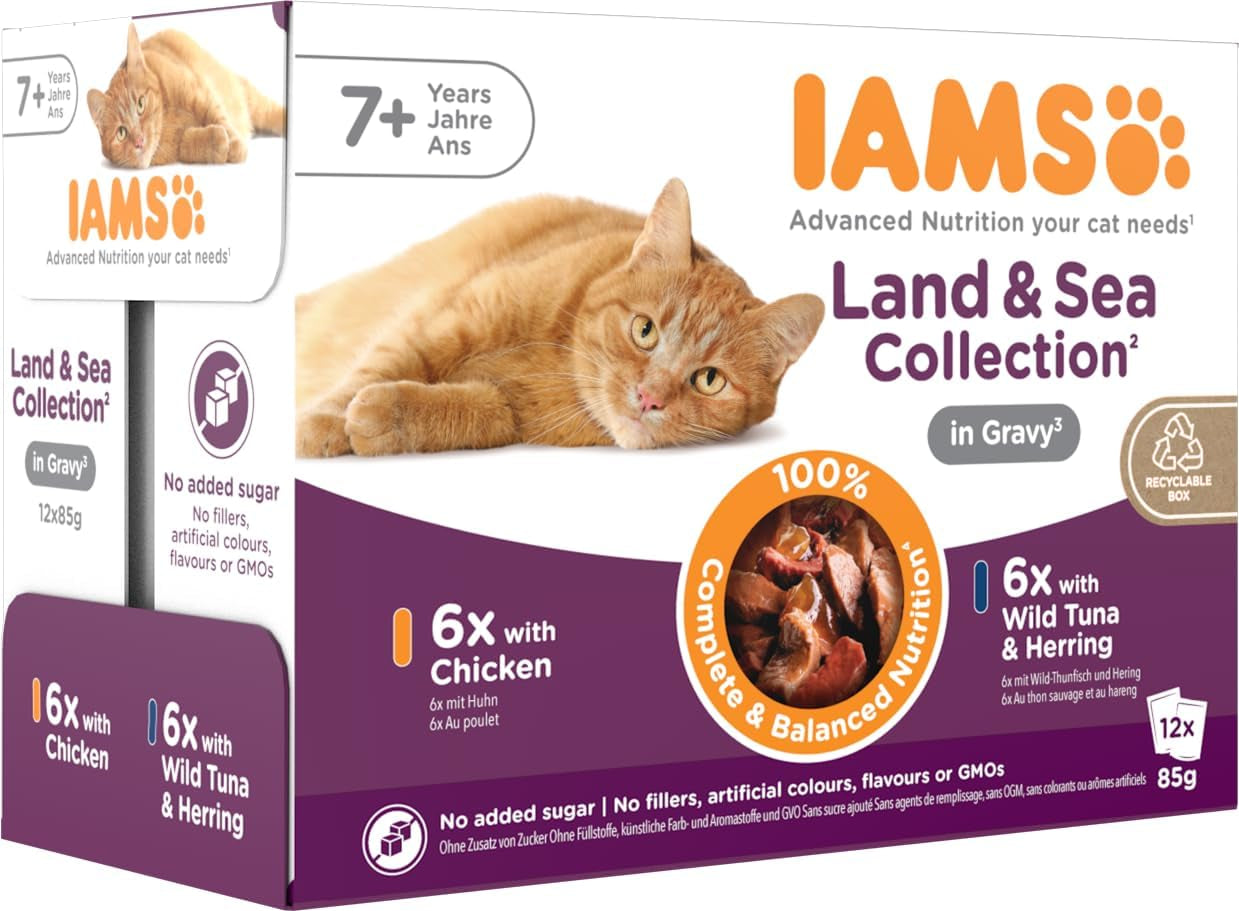 IAMS Delights Comida húmeda para gatos mayores - Multi-pack con pollo y pescado en salsa, comida húmeda de alta calidad para gatos mayores de 7 años, 12 x 85g