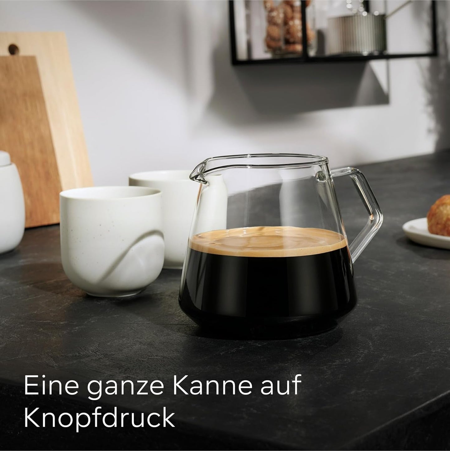Cafetera espresso totalmente automática Siemens EQ700, pantalla TFT a color grande, 36 bebidas frías y calientes, cerveza fría, función 2 tazas, control por aplicación, sistema de limpieza automático, acero inoxidable negro, TQ717D03