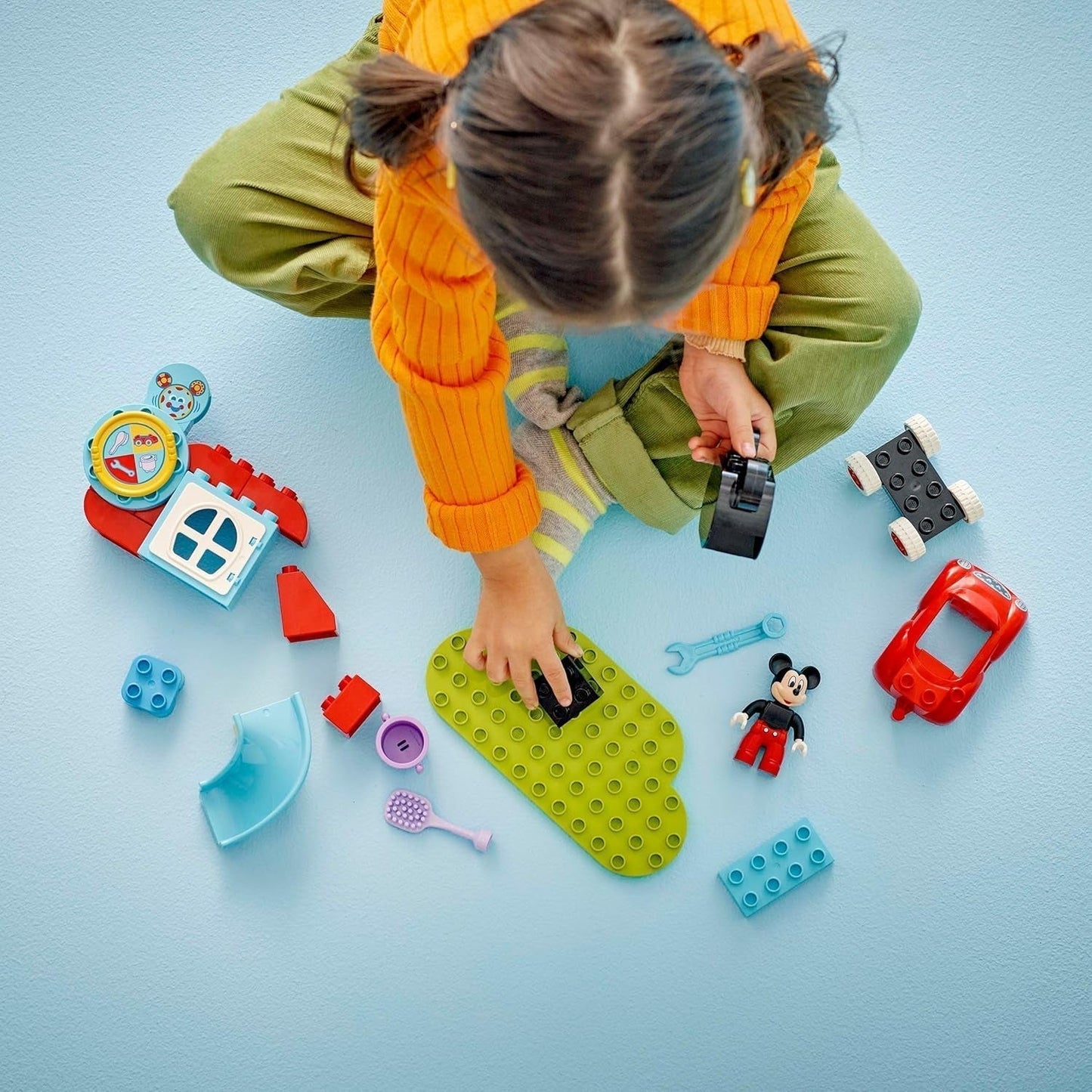 LEGO DUPLO - Disney Mickey's Clubhouse y coche - juguete educativo para niños en edad preescolar - set de construcción con 2 minifiguras, incluidos Mickey Mouse y Computer Toodles - idea de regalo para niños y niñas a partir de 2 años 10454 Juegos de construcción Beuche den LEGO-Store