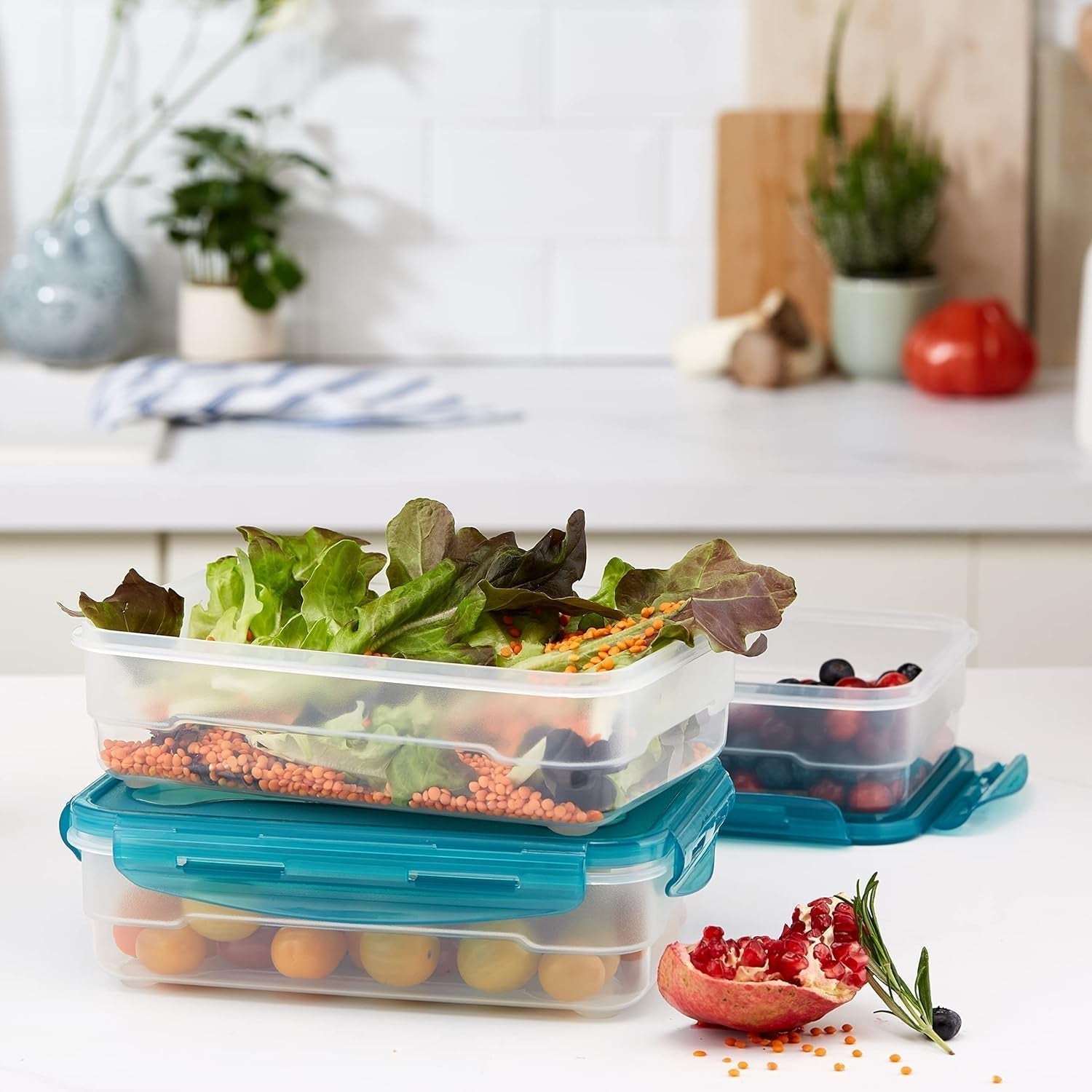 Amazon Basics Set de Contenedores para Congelador, con Tapa, Antigoteo, Apilables, Frigorífico/Congelador, Sin BPA, Plástico, Apto para Microondas y Lavavajillas, 3 x 1,2 L, Cajas Transparentes para Conservar Alimentos Naty Shop