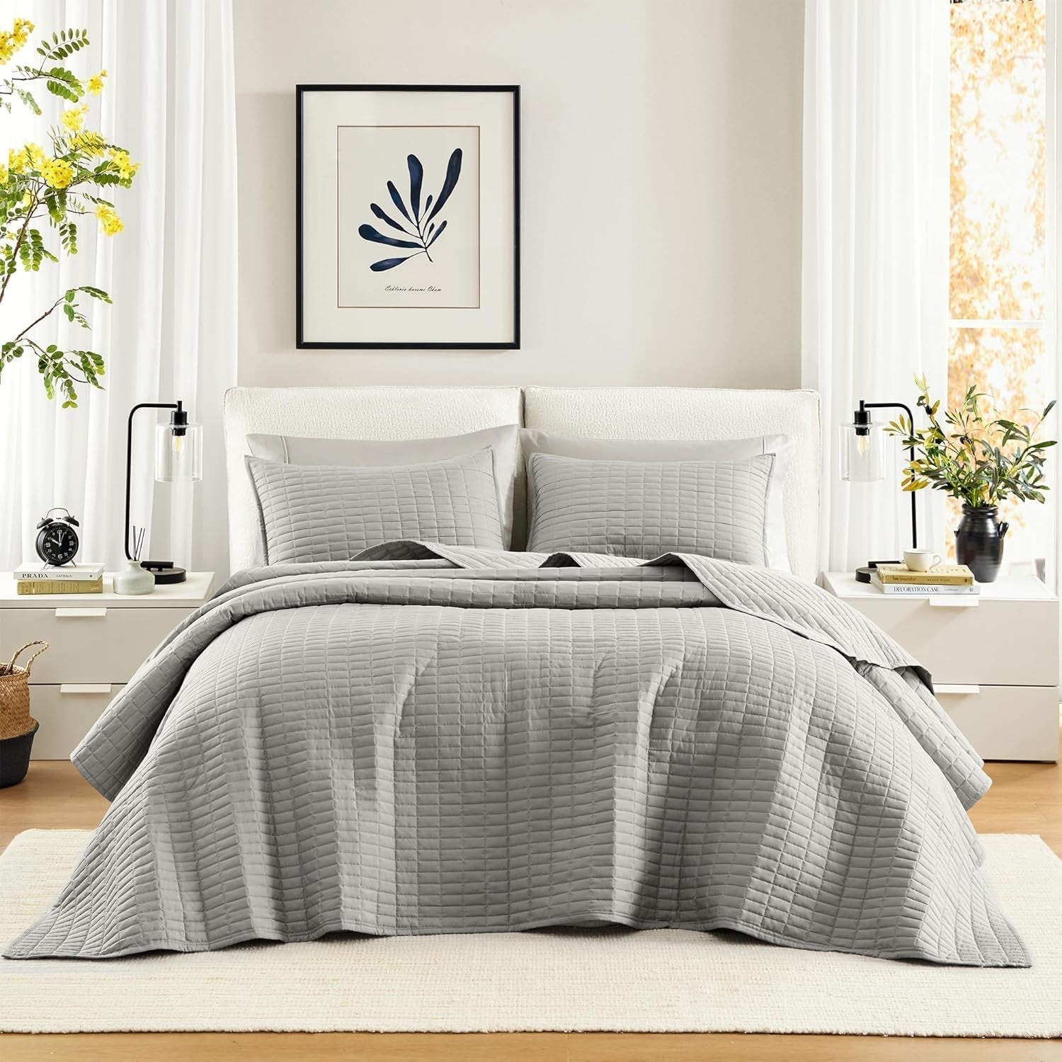 Comfort Spaces Kienna Juego de edredón de lujo con doble costura, manta de verano, liviana, suave, ropa de cama para todo el año, funda de almohada a juego, blanco, manta para camas king size (264,2 x 228,6 cm), Naty Shop Comforters & Quilts Colcha tamaño king gris de gran tamaño (120 x 118 pulgadas)