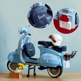 LEGO Icons Vespa 125, Modelo de motocicleta para construir, Scooter italiano vintage, Kit de modelo para adultos, Pieza de exhibición como decoración de la habitación, Regalos para mujeres y hombres 10298 Kits de construcción Besuche den LEGO-Store