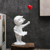 Escultura de resina de niña con globo lindo, estatua de decoración del hogar, figura de globo de niña con corazón rojo de Banksy, escultura de arte moderno para decoración de estante de mesa Estatuas y esculturas Naty Shop Globo blanco