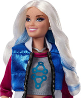 Mattel Disney Zombies 4: Dawn of the Vampires Addison Wells muñeca de moda con atuendo desmontable y 6 accesorios inspirados en películas, JFG32