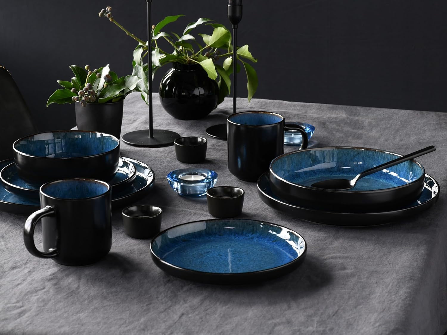CreaTable, 20149, Serie Nordic Fjord Blue, Vajilla de 16 piezas para 4, Servicio combinado de porcelana, Apto para lavavajillas y microondas, Fabricación de calidad