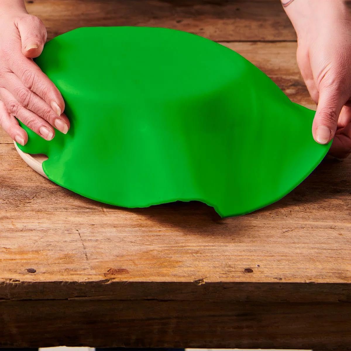 FunCakes Disco de Fondant Enrollado Spring Greens: Delicioso sabor a vainilla, ya enrollado, fácil de usar, perfecto para decorar tartas, 430g Naty Shop Sugarpaste