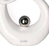 GILDE Escultura decorativa de cerámica La Vida - figura blanca/plateada vidriada blanca con bola plateada - altura 22 cm Estatuillas y esculturas Naty Shop