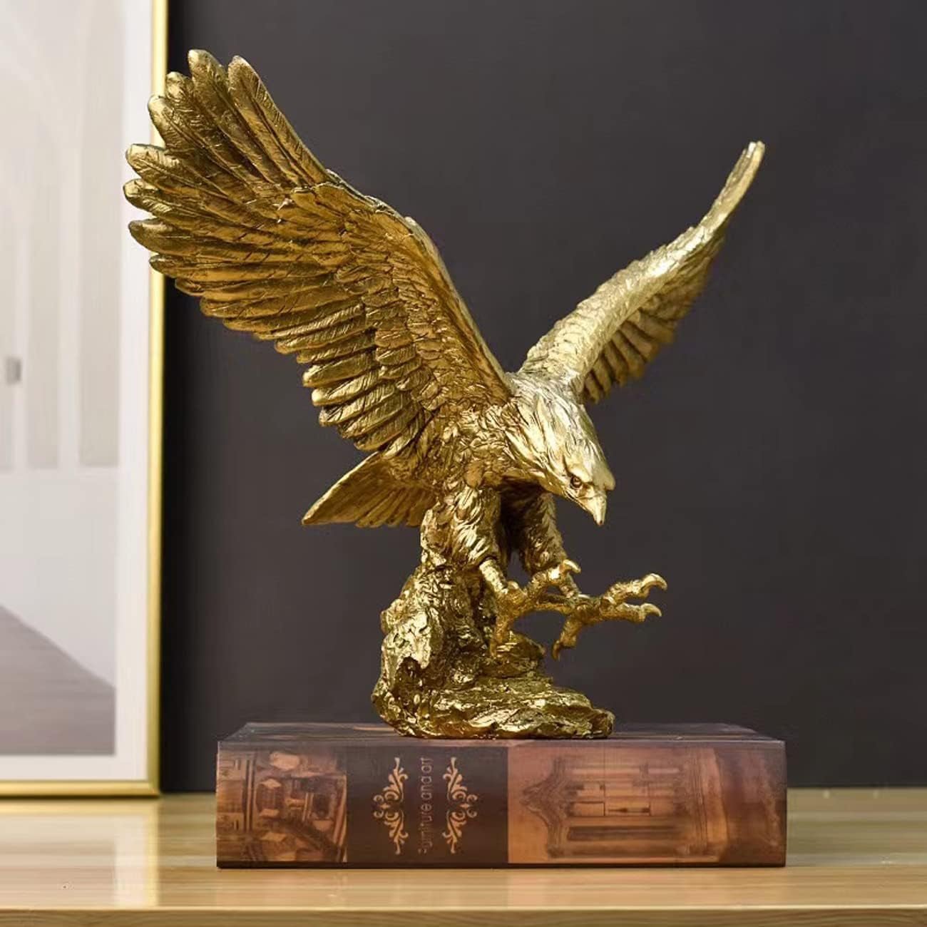 Estatua de adornos de resina de águila dorada, escultura de águila dorada, decoración moderna de estatuilla de oficina en el hogar, decoración de escritorio (dorado 1) Estatuillas y esculturas Naty Shop Gold